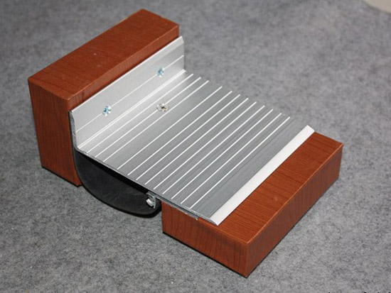 地面盖板型转角F-W