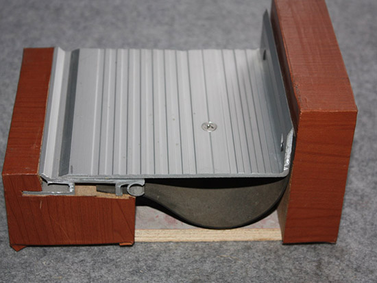 地面盖板型转角F-F